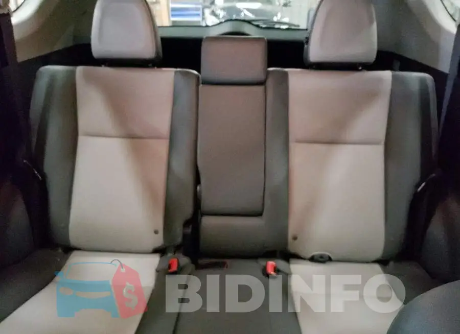 JTMDFREV9FD145483 Photo# 10