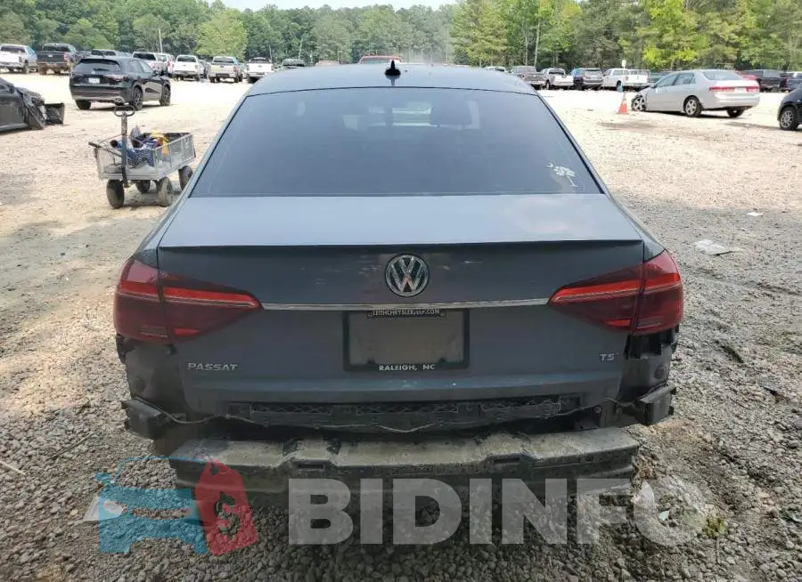 1VWDT7A34HC024724 Photo# 6
