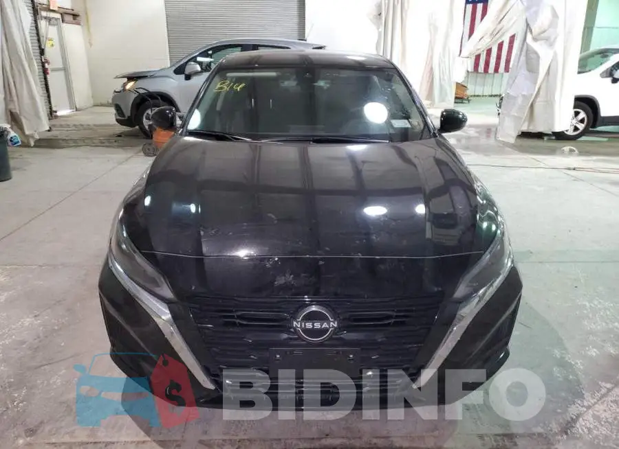 1N4BL4BV6PN382019 Photo# 5