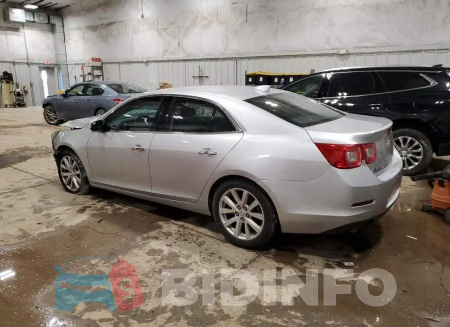 1G11E5SA5GF156382 Photo# 2