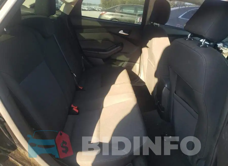 1FADP3F20GL217344 Photo# 6
