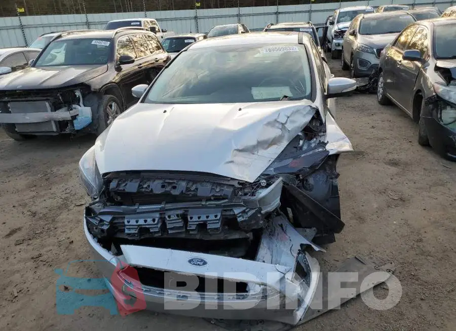 1FADP3H26HL218173 Photo# 5