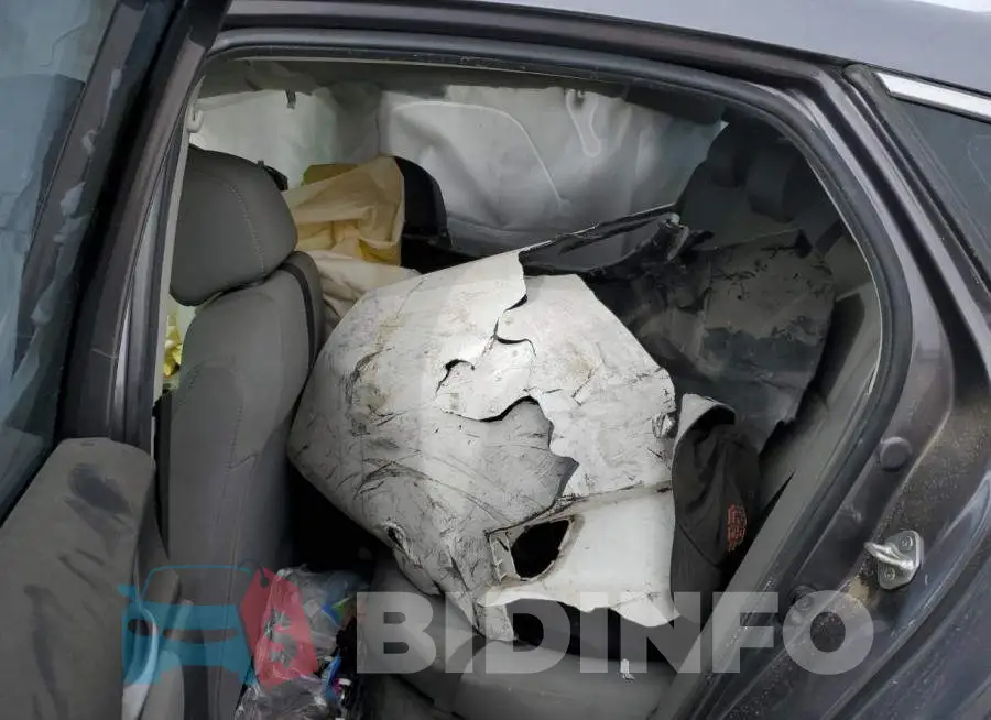 19XFC2F6XKE008917 Photo# 10