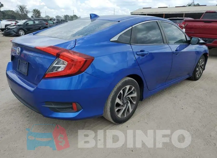 19XFC2F70JE016712 Photo# 3