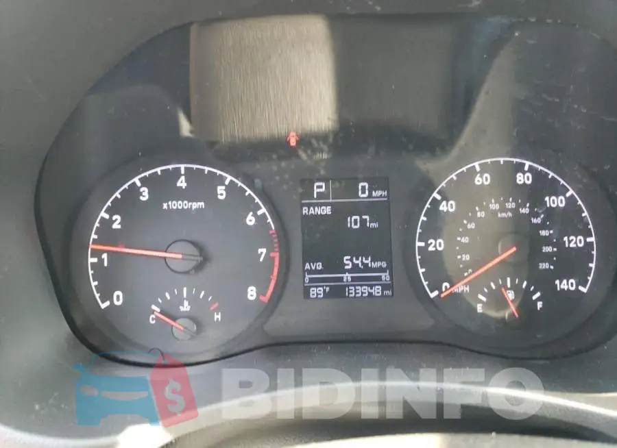 3KPC24A37KE050153 Photo# 9