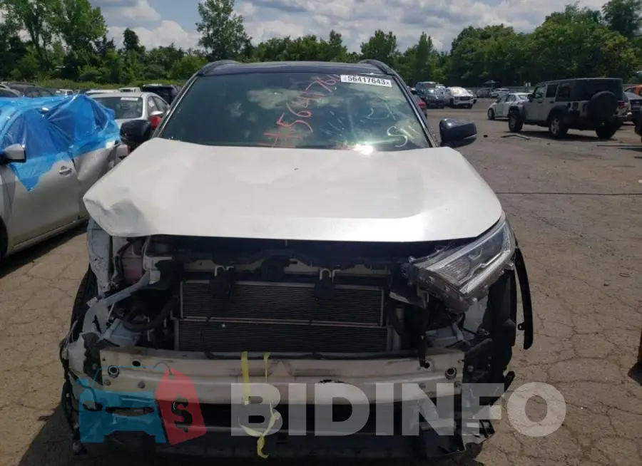 JTMEWRFV6KD504740 Photo# 5