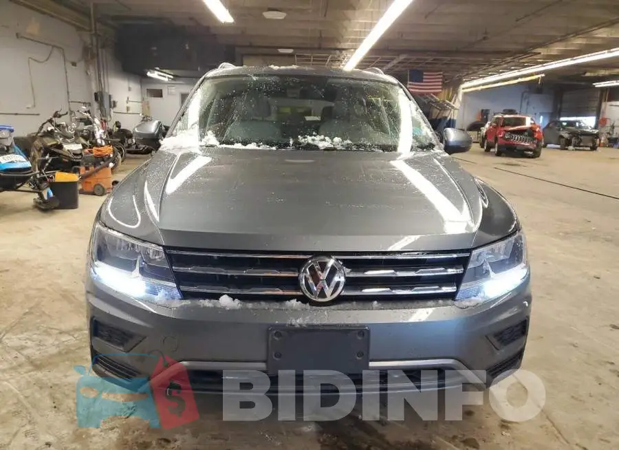 3VV2B7AX4LM008175 Photo# 5