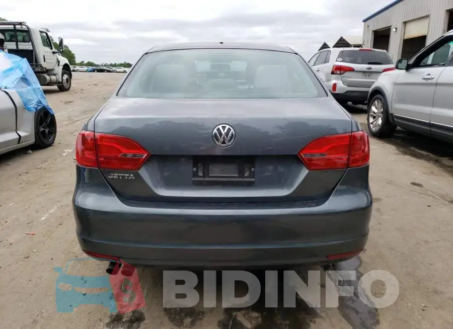 3VW1K7AJ9EM435616 Photo# 6