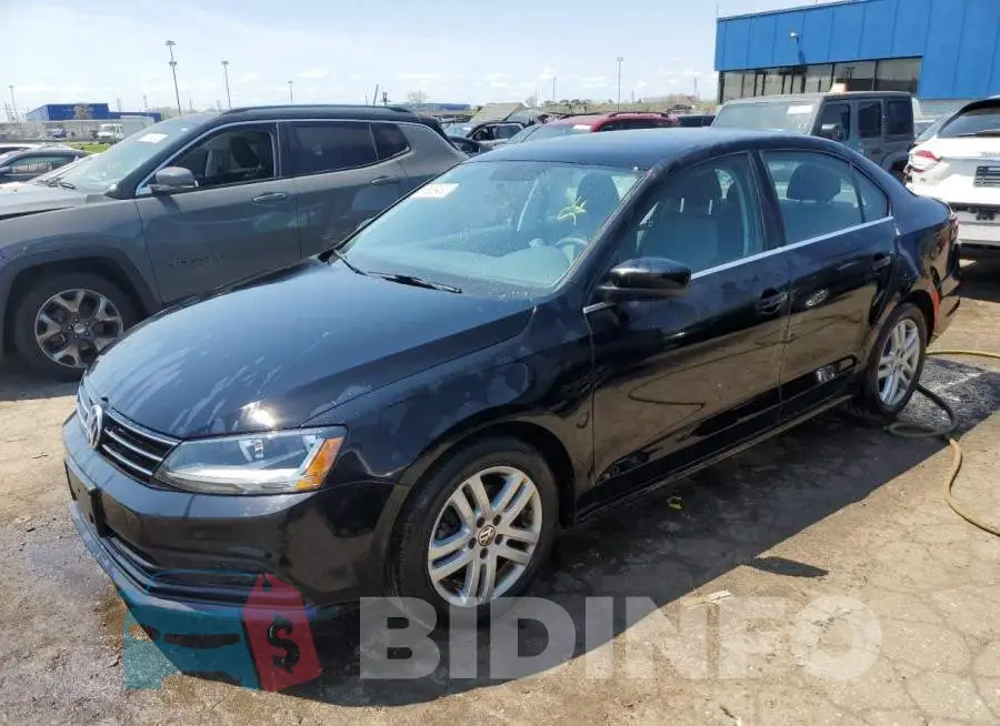 3VW2B7AJXHM367626 Photo# 1
