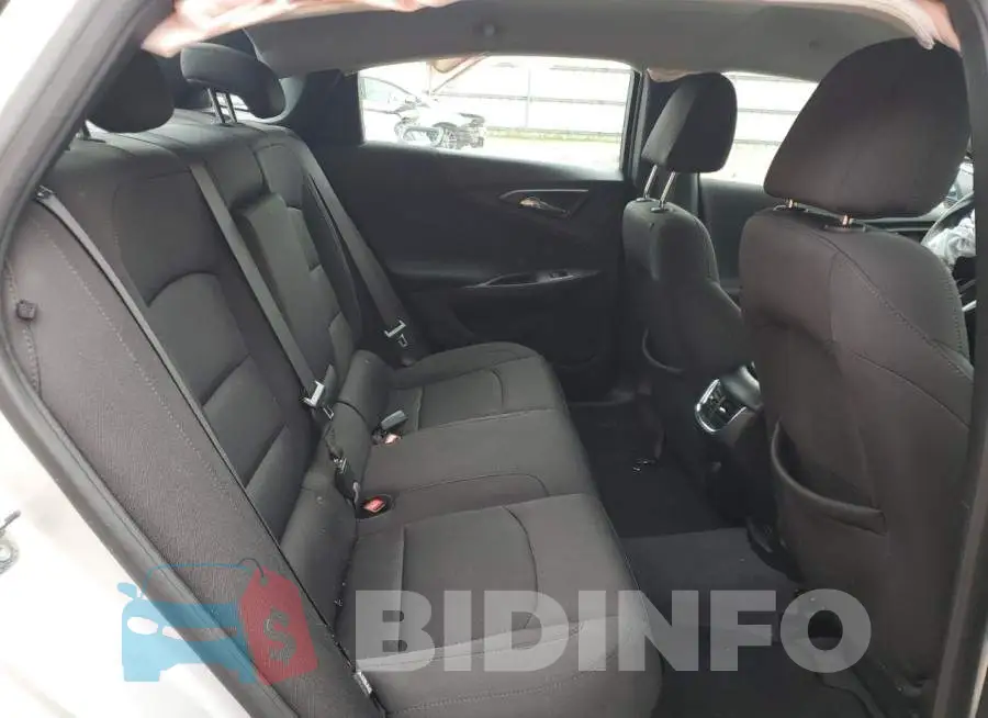1G1ZD5ST8KF190400 Photo# 10
