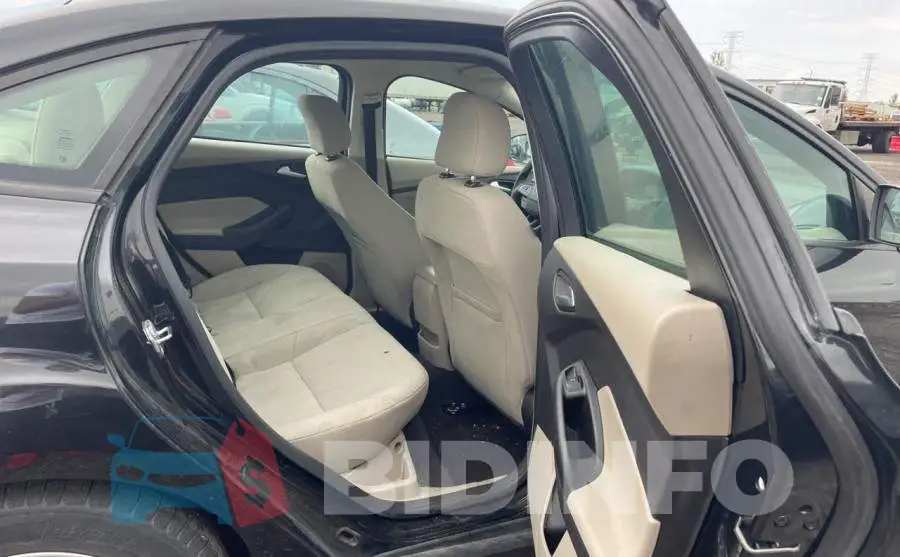 1FADP3F20FL208366 Photo# 6