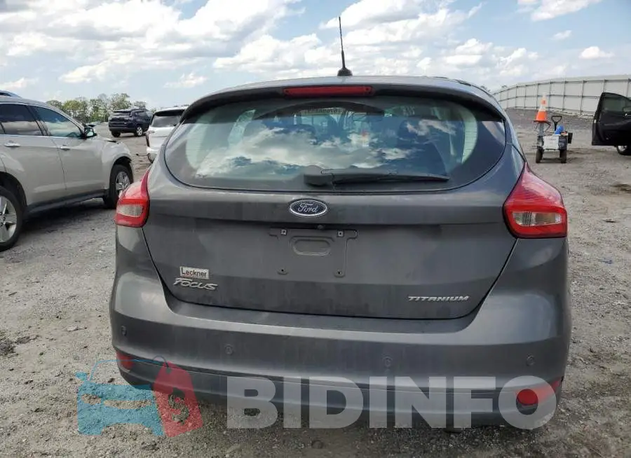 1FADP3N28JL232473 Photo# 6