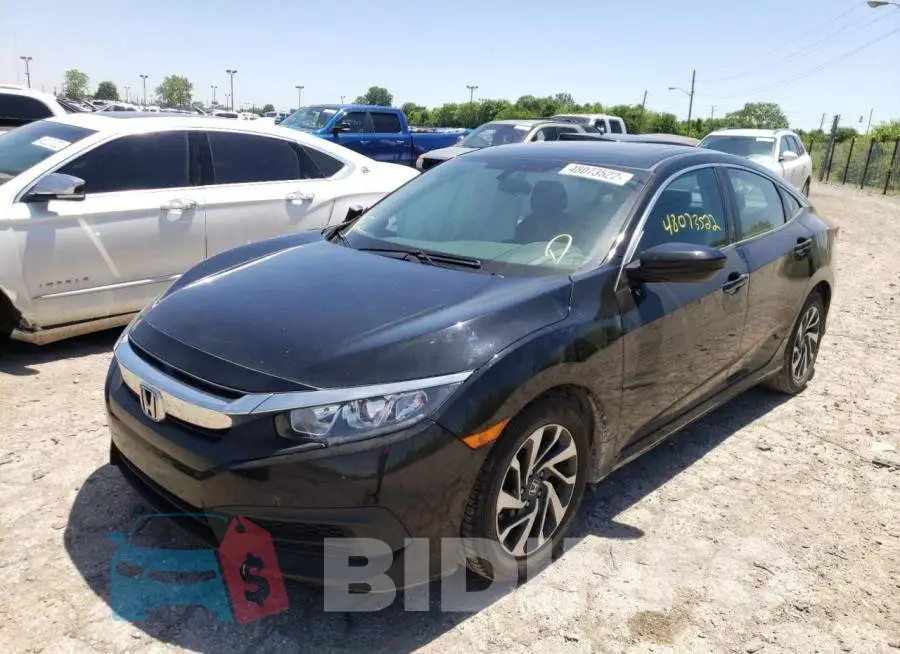 19XFC2F71GE071923 Photo# 2
