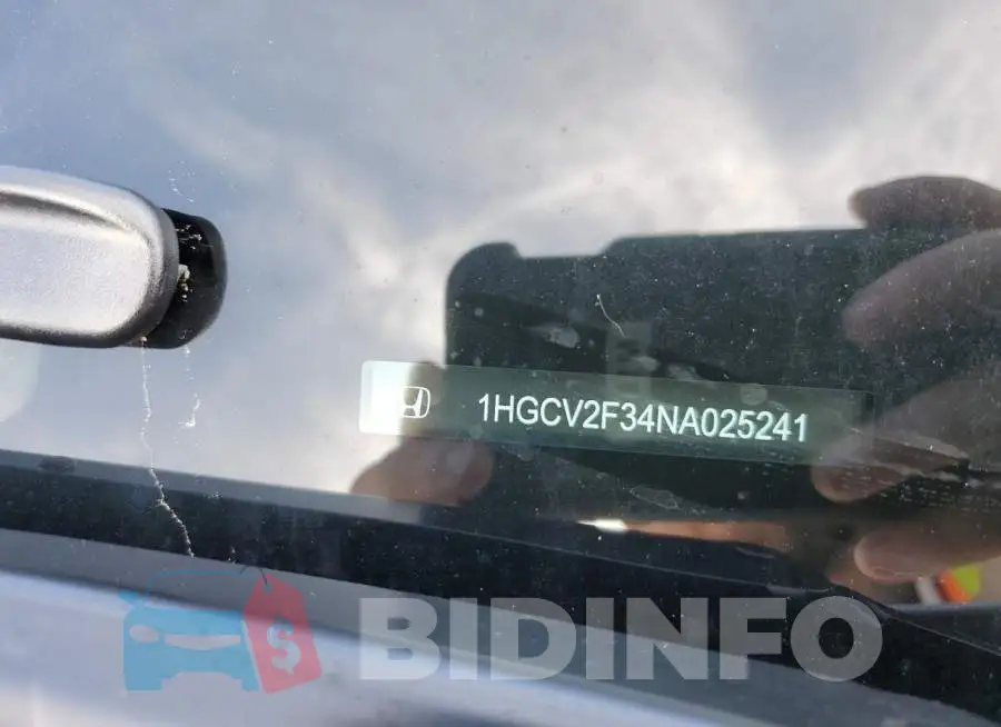 1HGCV2F34NA025241 Photo# 12