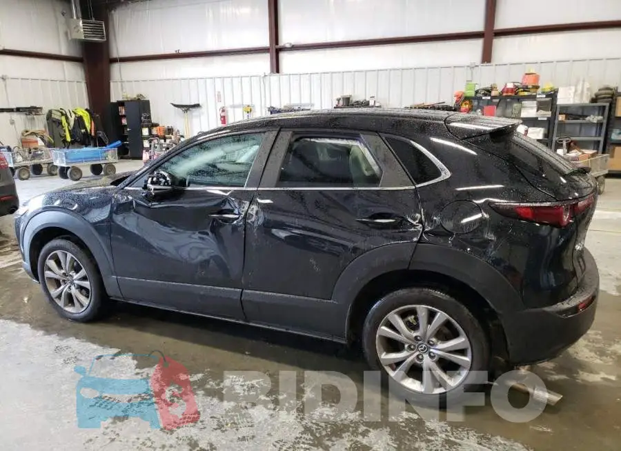 3MVDMBBL9MM247513 Photo# 2