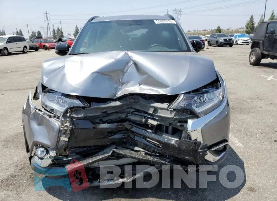 JA4AD3A31JZ030683 Photo# 5