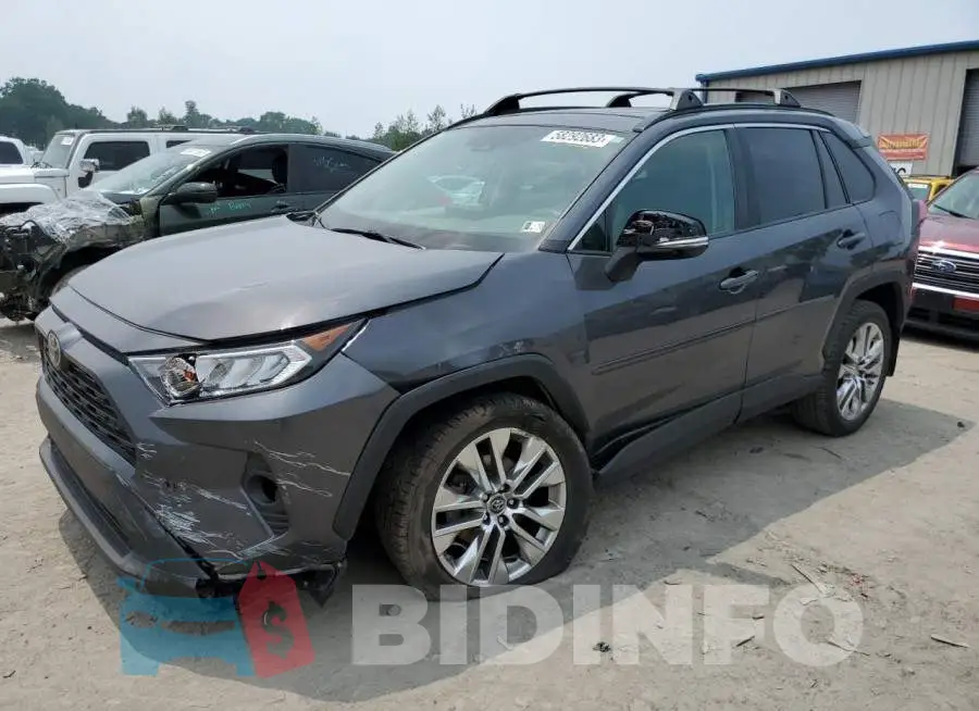 2T3A1RFV1KW002038 Photo# 1