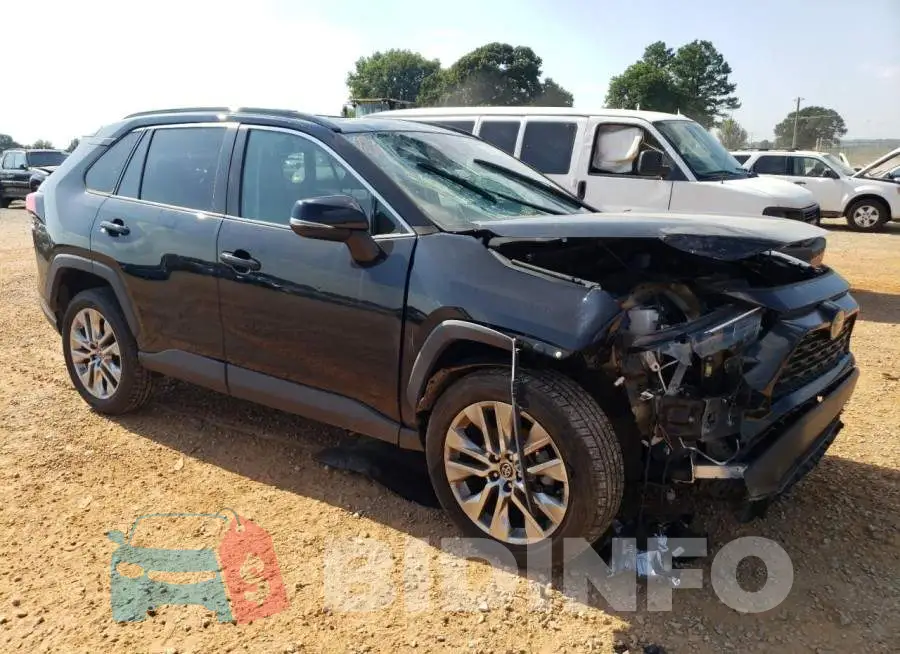 2T3C1RFV6KW004067 Photo# 4
