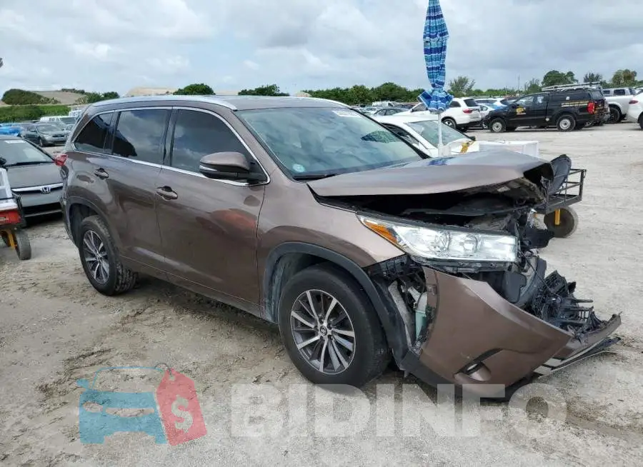 5TDKZRFH8JS269622 Photo# 4