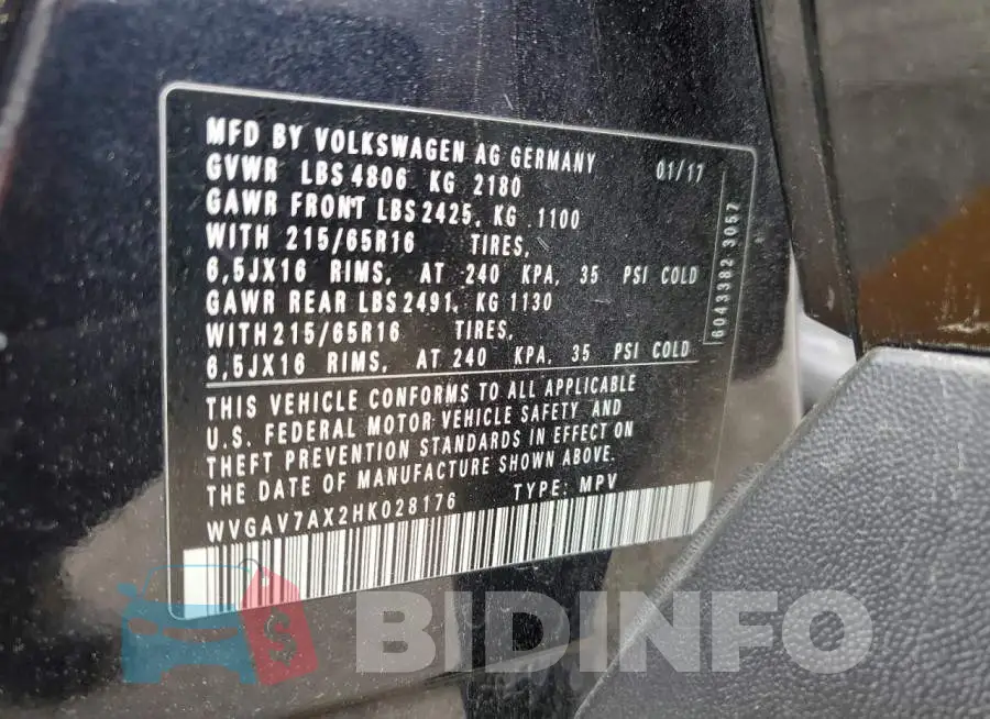 WVGAV7AX2HK028176 Photo# 14