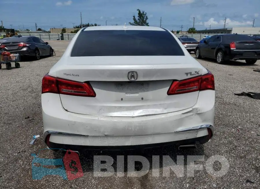 19UUB2F45KA010295 Photo# 6