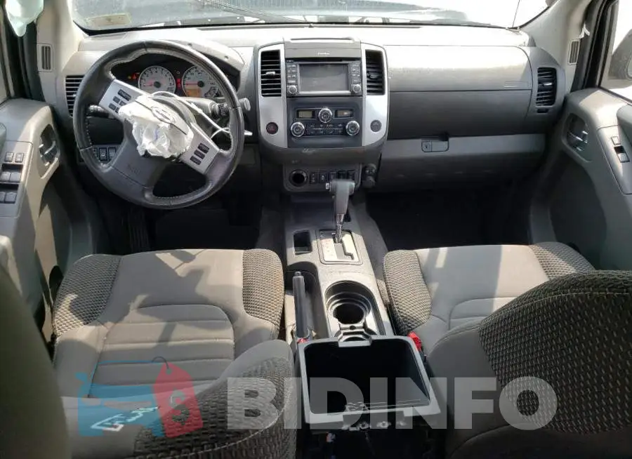 1N6AD0EV8JN758621 Photo# 8