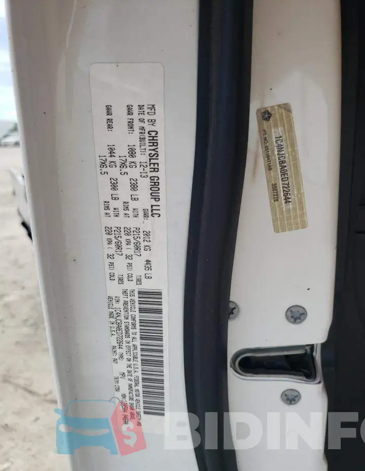 1C4NJCBA0ED722644 Photo# 12