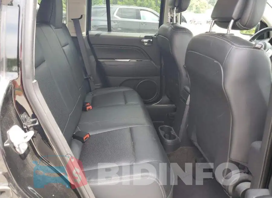 1C4NJDEB8FD117573 Photo# 11