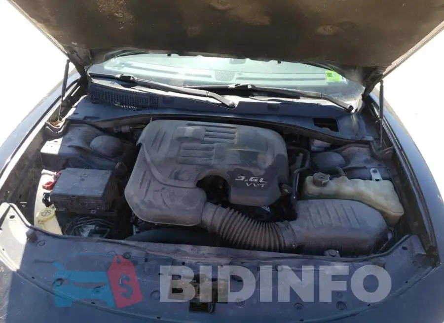 2C3CDXJG4FH863883 Photo# 11