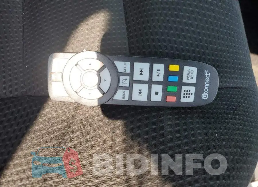2C4RDGBGXHR601917 Photo# 13