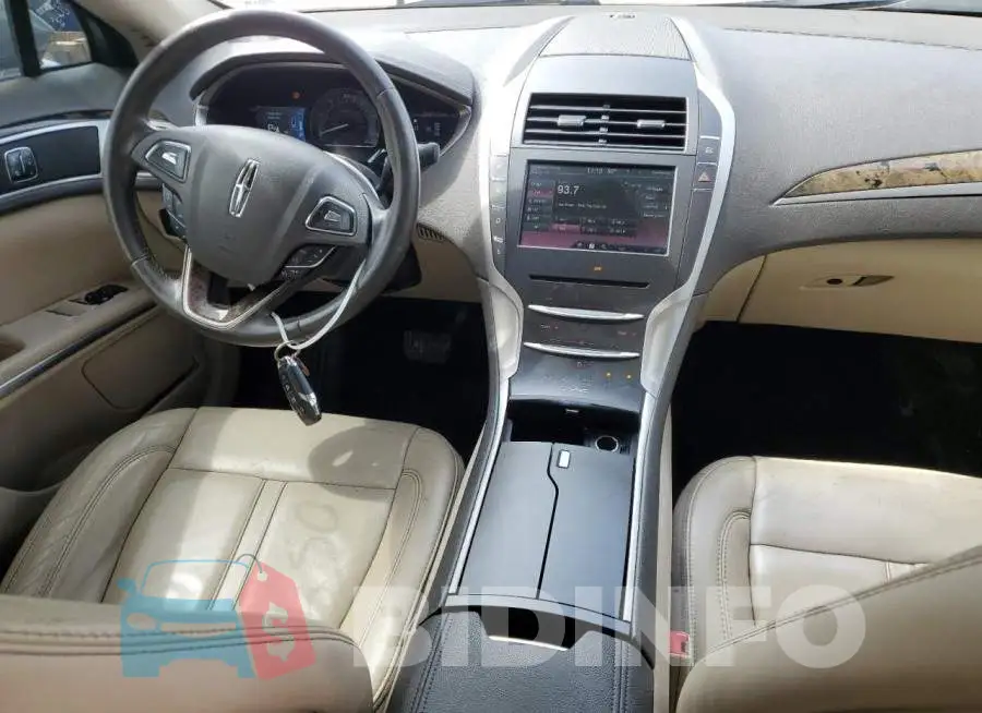 3LN6L2LU1GR627498 Photo# 8
