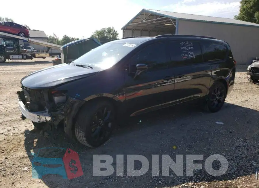 2C4RC1EG4JR187339 Photo# 1
