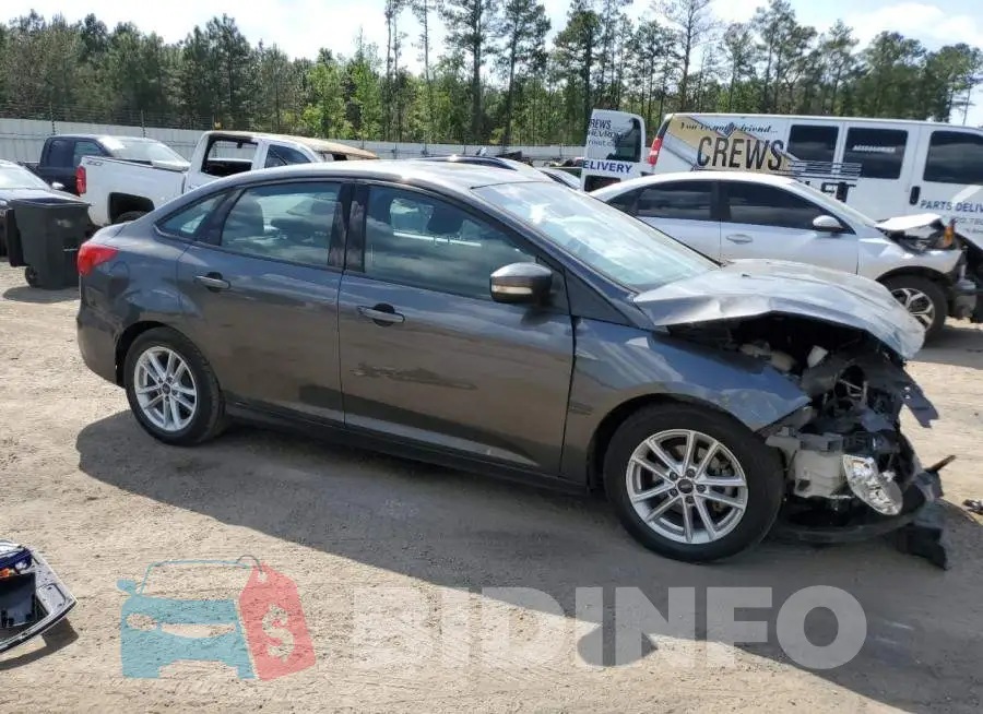 1FADP3F21GL279559 Photo# 4