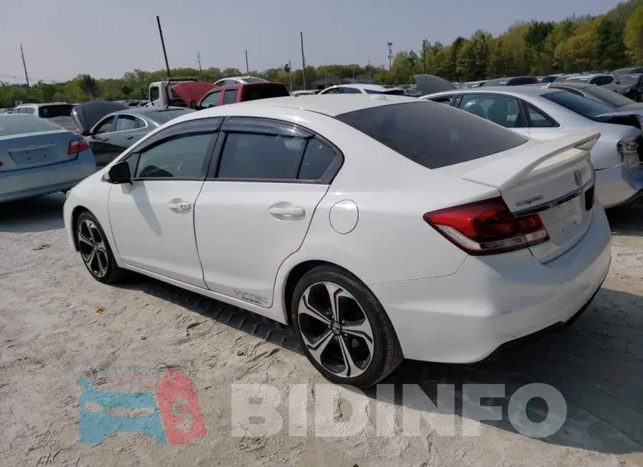 2HGFB6E52FH700782 Photo# 2