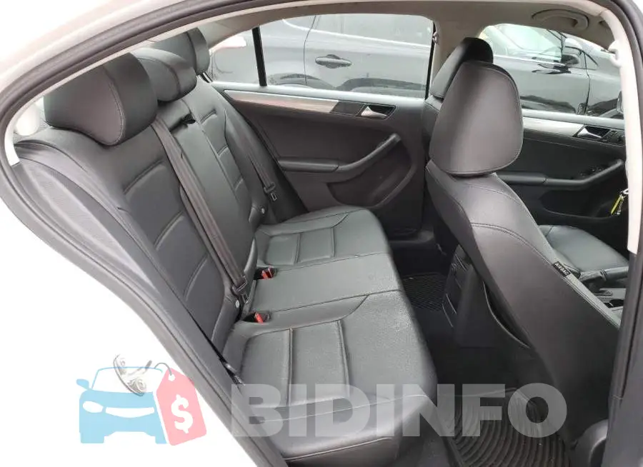 3VWDB7AJXHM210610 Photo# 10