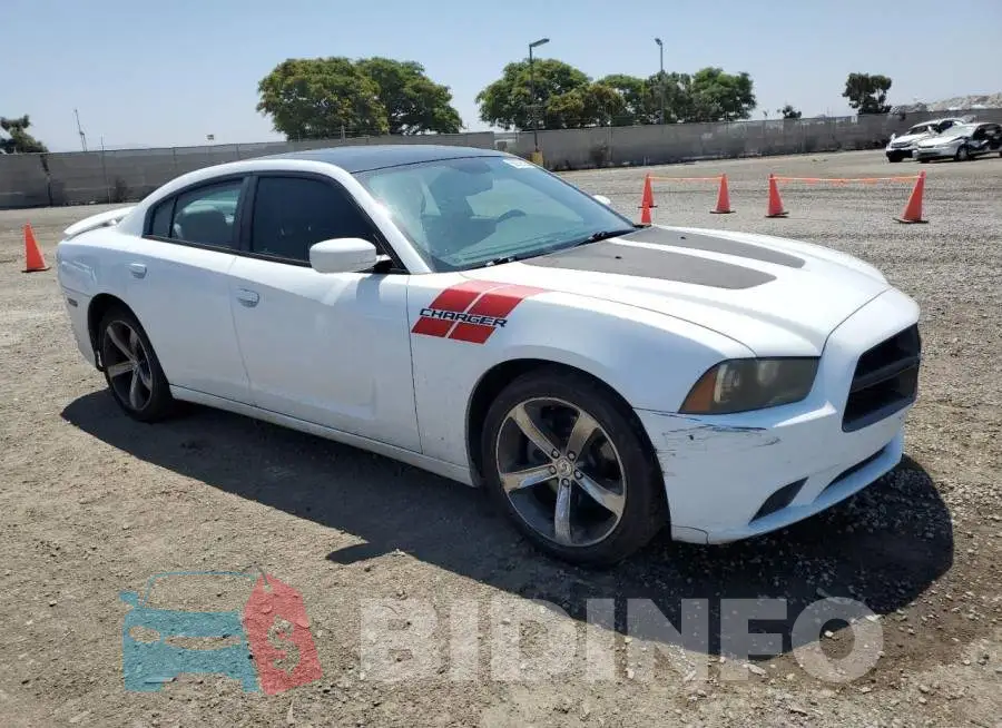2C3CDXCT7EH303526 Photo# 4