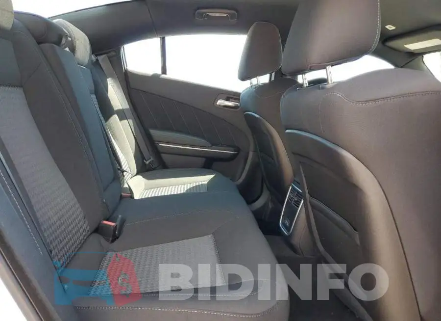 2C3CDXHG7PH587996 Photo# 10