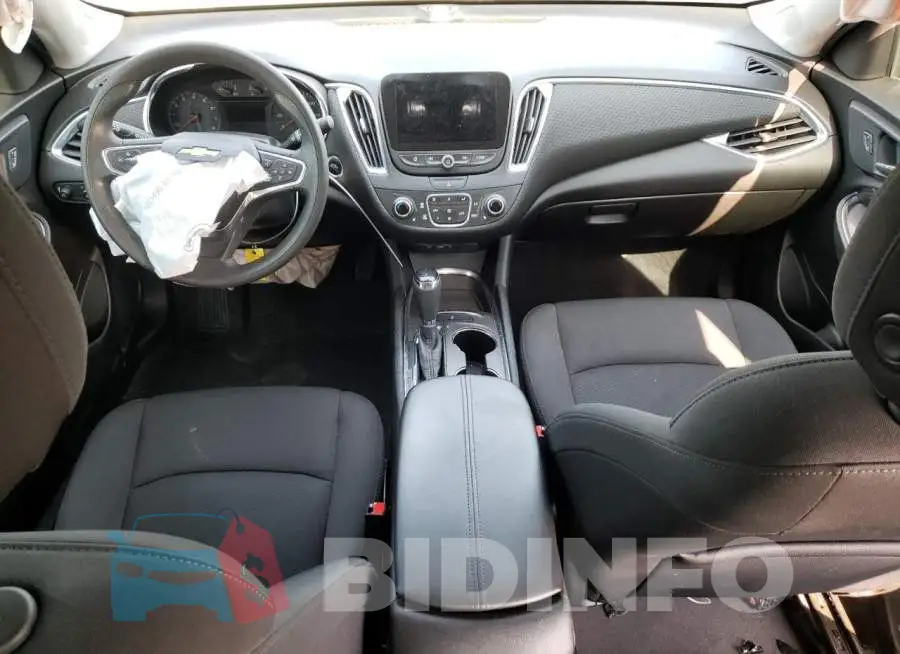 1G1ZD5ST6KF131572 Photo# 8