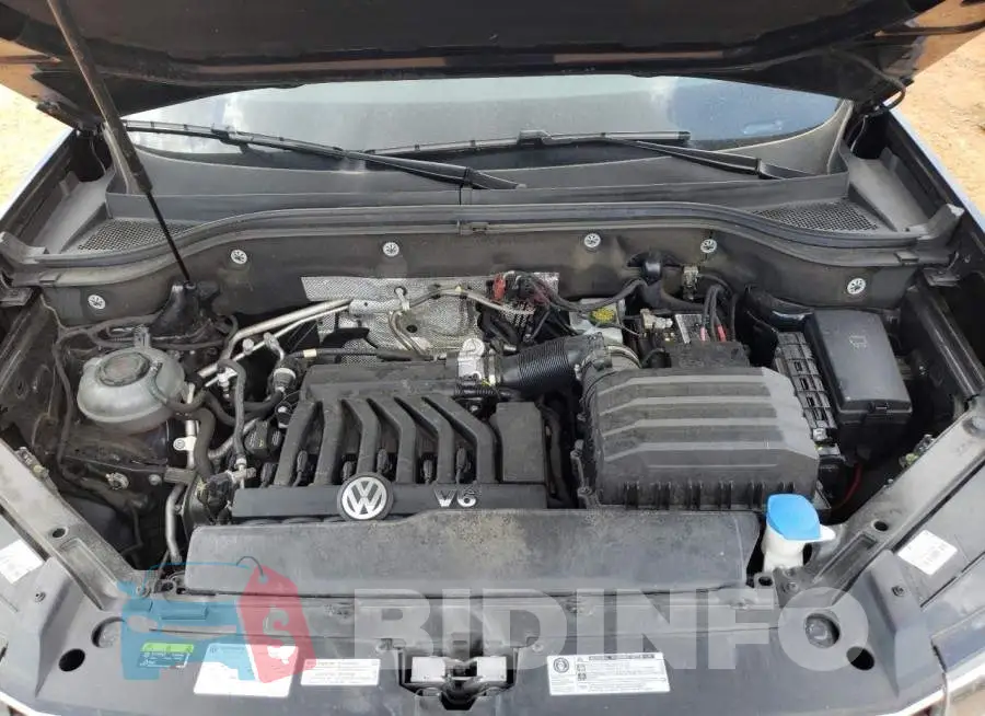 1V2DR2CA3KC579976 Photo# 11