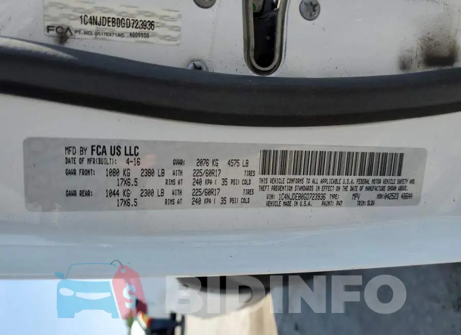 1C4NJDEB0GD723936 Photo# 12