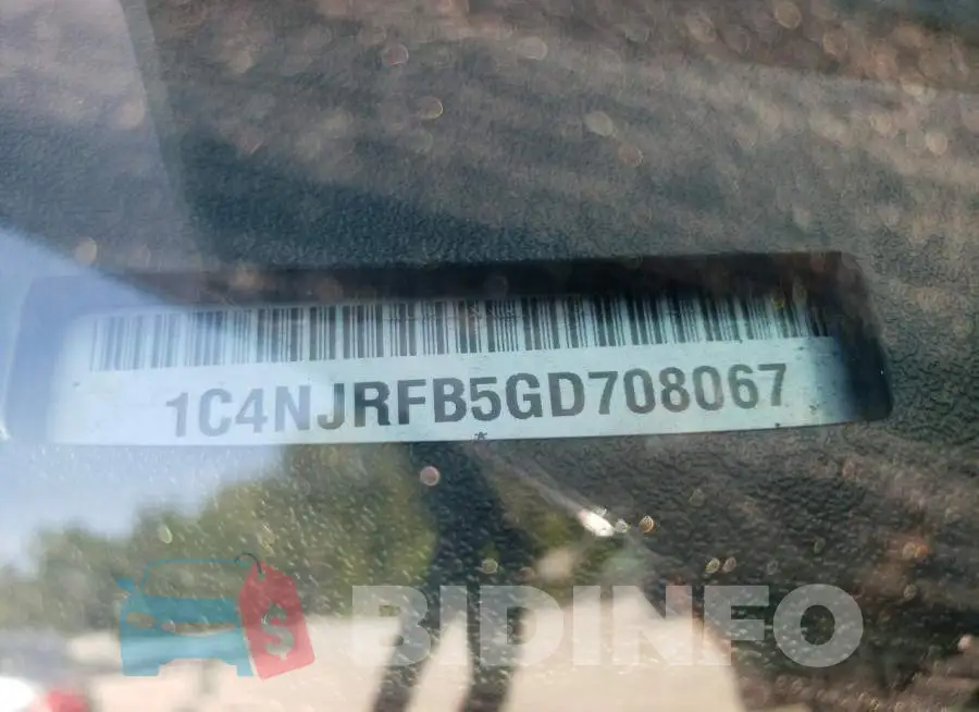 1C4NJRFB5GD708067 Photo# 14