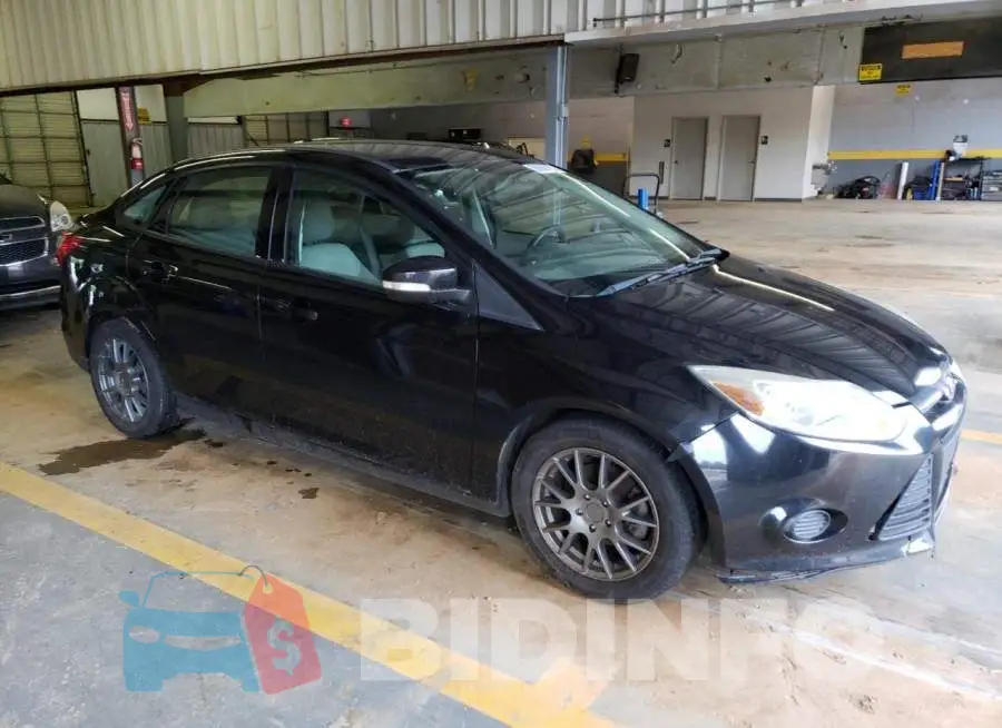 1FADP3F20EL274687 Photo# 4