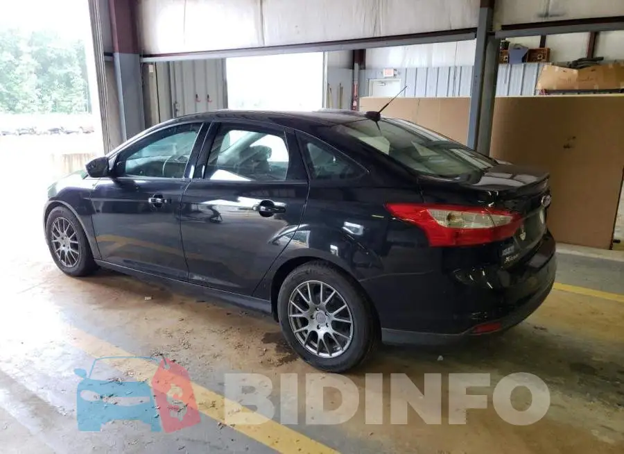 1FADP3F20EL274687 Photo# 2