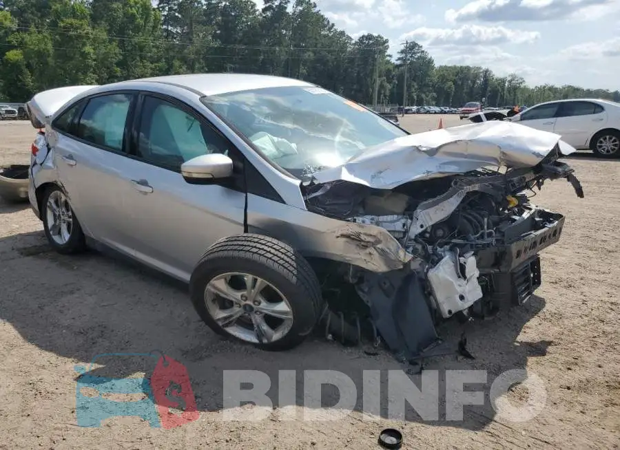 1FADP3F27EL153977 Photo# 4