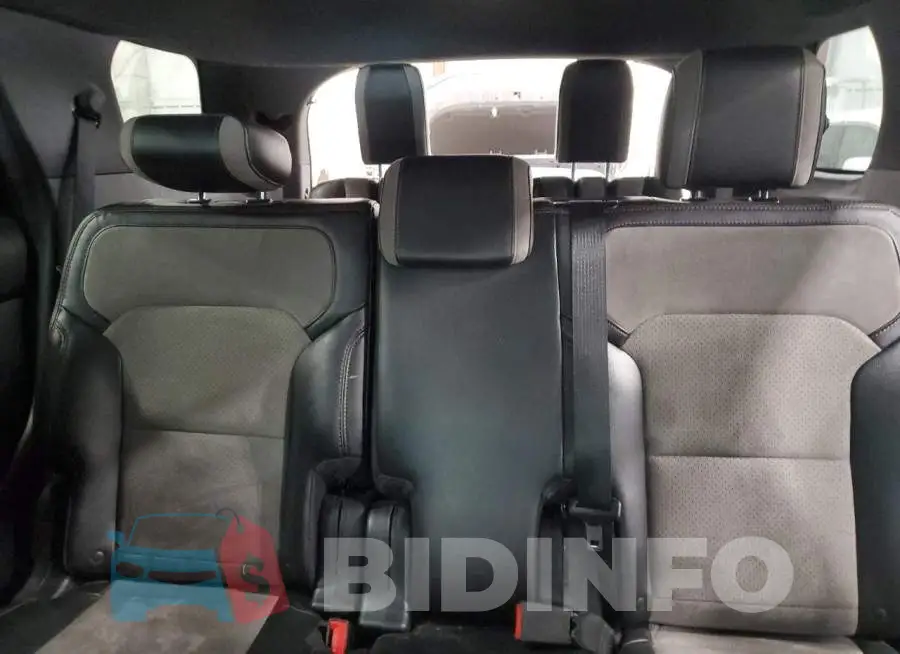 1FM5K8D82HGB51886 Photo# 10