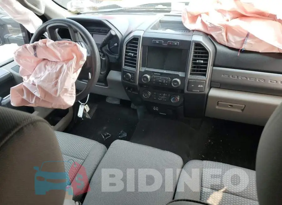 1FT8W3B60JEC52033 Photo# 8