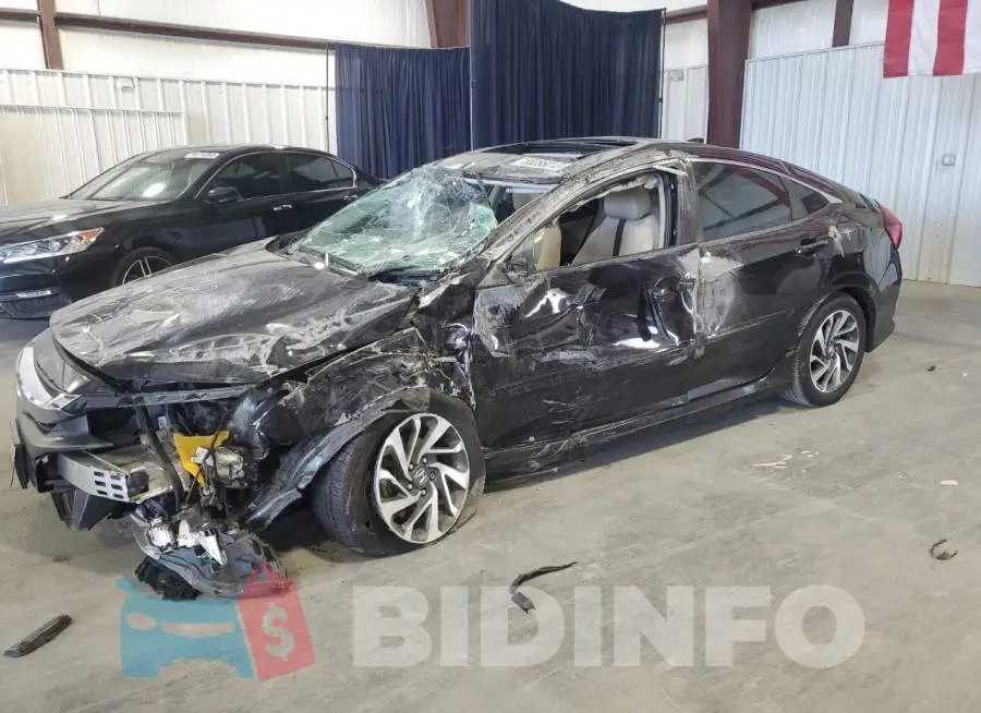 19XFC2F71HE060566 Photo# 1