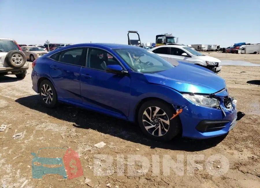 19XFC2F72GE077357 Photo# 4