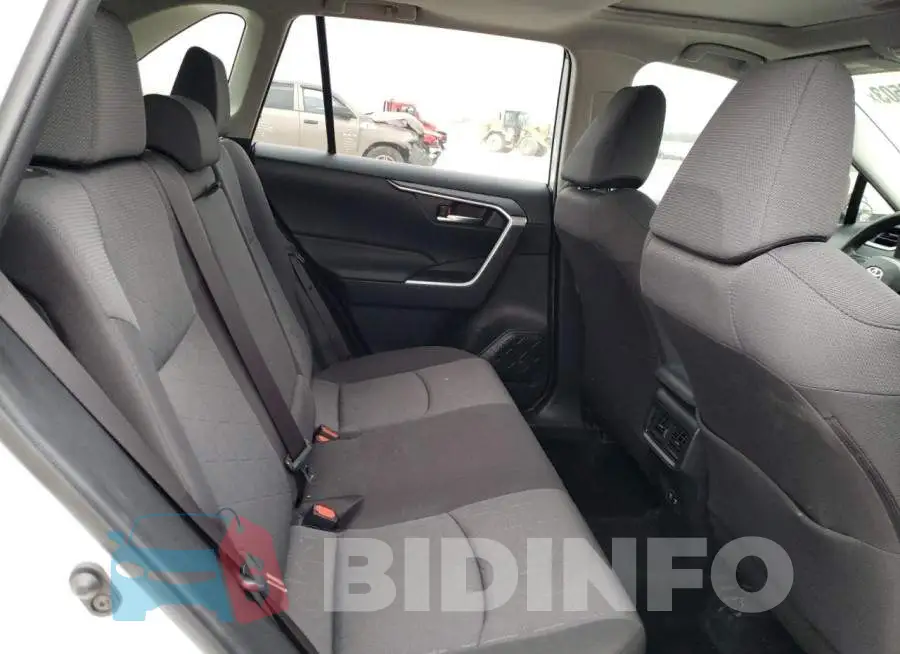 JTMW1RFV0KD004849 Photo# 10