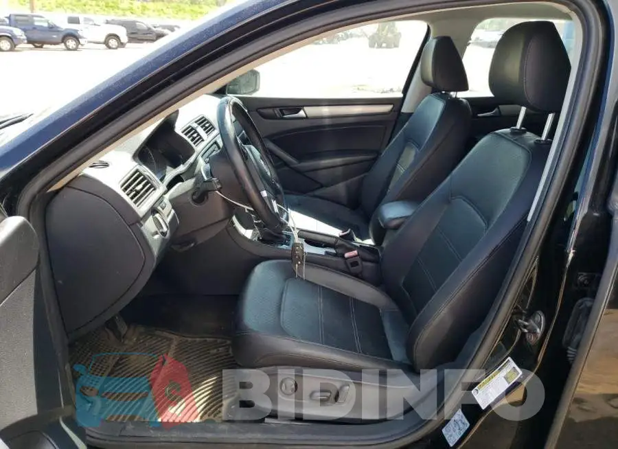 1VWBN7A3XEC022988 Photo# 7